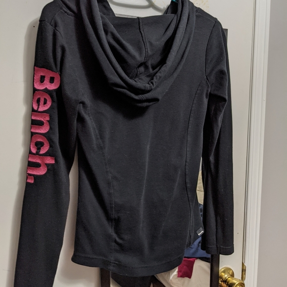 Bench hoodie - Picture 2 of 3